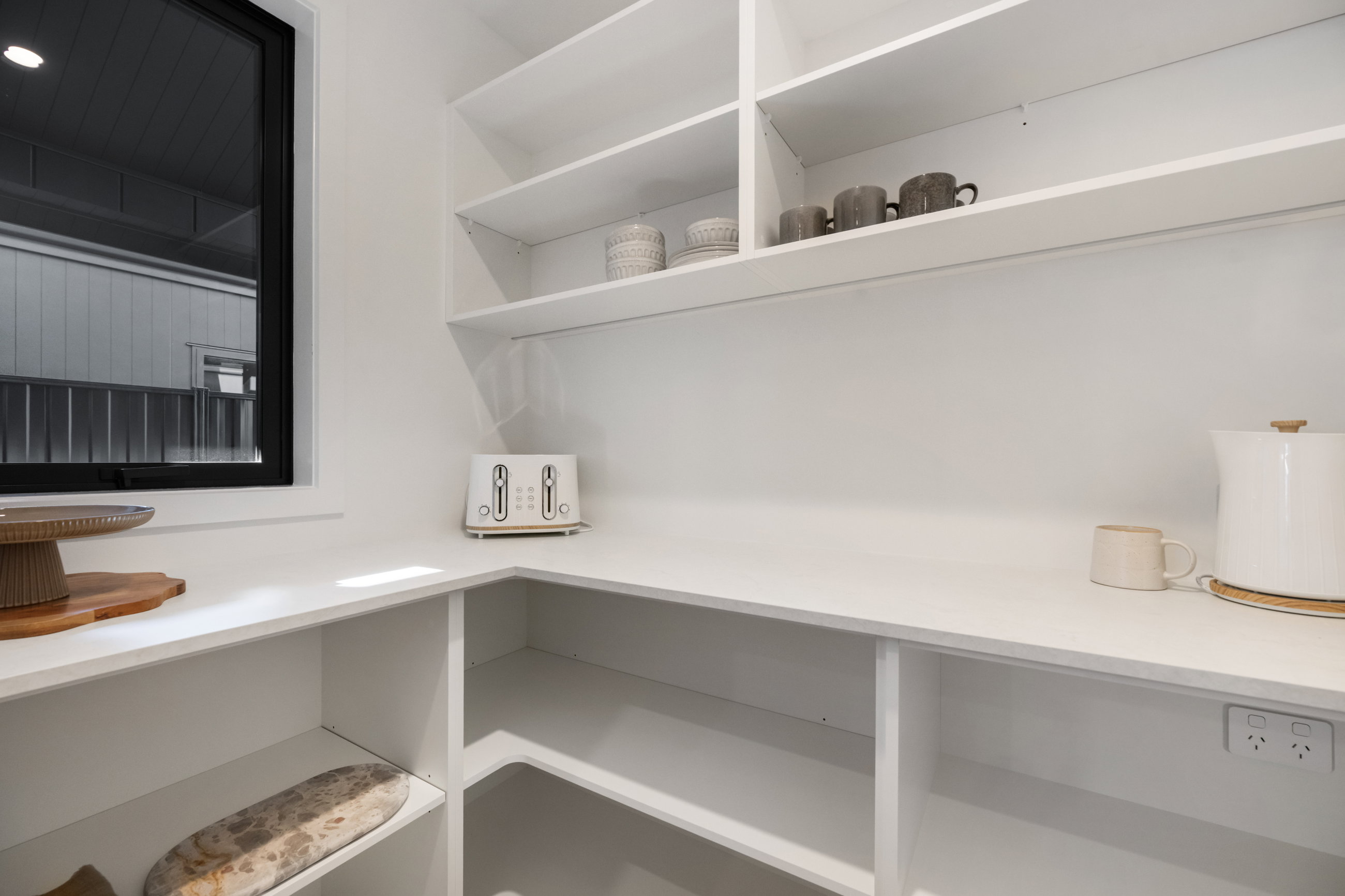 Lake Hāwea Showhome image 4